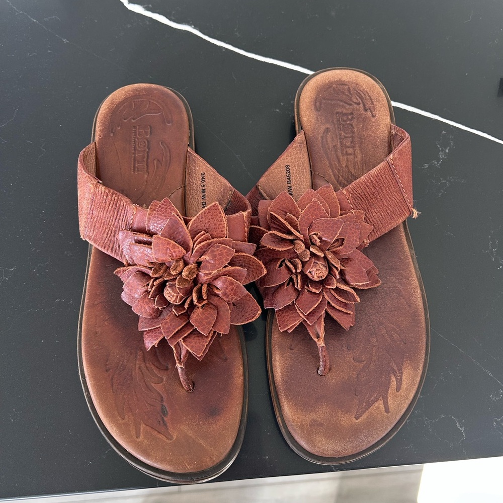 Born Brown Leather Floral Boho Sandals Comfort Festival Hippie Artisan Earthy
